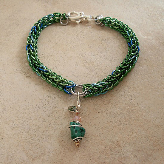 nature_elegance_dog_chain